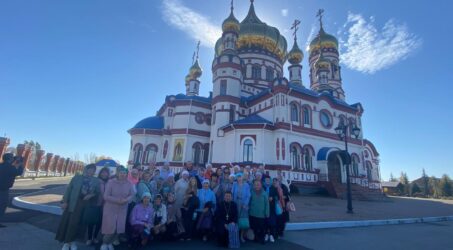 Паломники Таштагольского благочиния приняли участие во Всероссийском молебне перед Казанской иконой Божией Матери