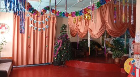 Поездки священника-миссионера в населённые пункты Таштагольского района в декабре 2025 года